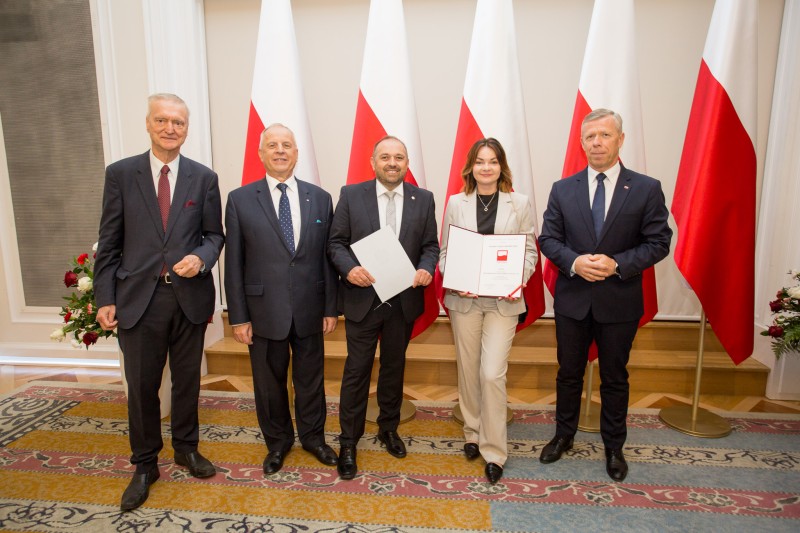 Laureaci 34. edycji Konkursu "Teraz Polska" - przedstawiciele firmy Łysoń - w Belwederze. Fot. KAKA.media